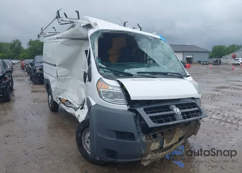 2017 Ram Promaster Low Roof 136 Wb из США, поврежденный, VIN 3C6TRVAG6HE511962